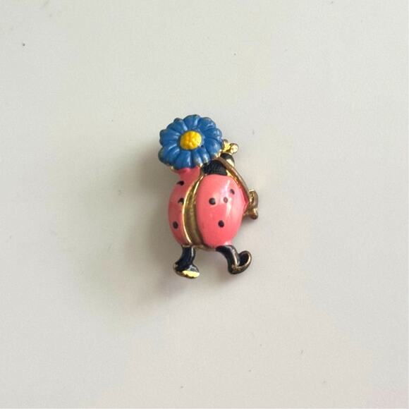 Miniature Made In Germany Signed Pink Lady Bug With‎ Blue Flower Pin Brooch - Picture 2 of 6